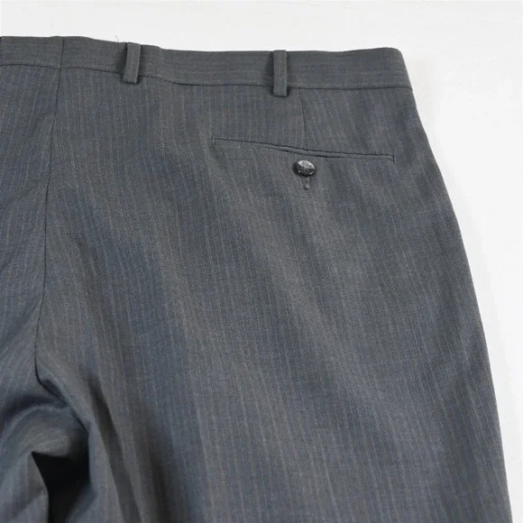 Kilburne & Fitch 48L 42x32 Gray Striped Mens Jacket Pants Suit
